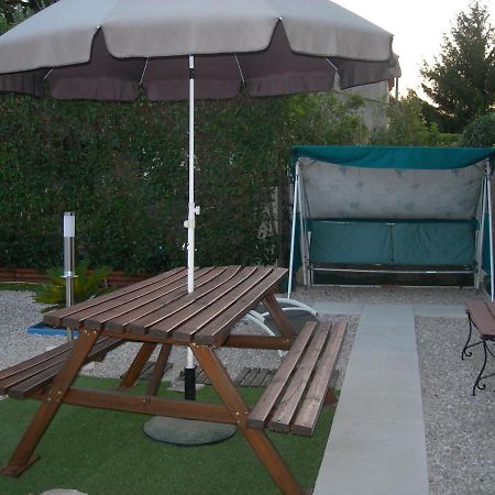 Studio 66 Apartamento Caumont-sur-Durance Exterior foto